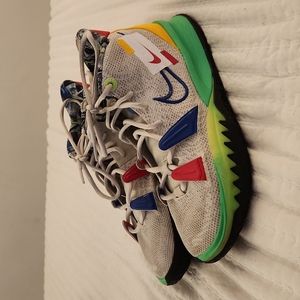 Nike Kyrie 7 Visions